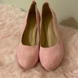 Baby pink pumps 🎀🌸💓